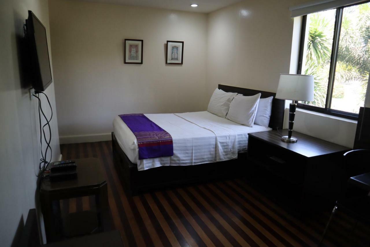 Domicilio Lorenzo Davao City Eksteriør bilde