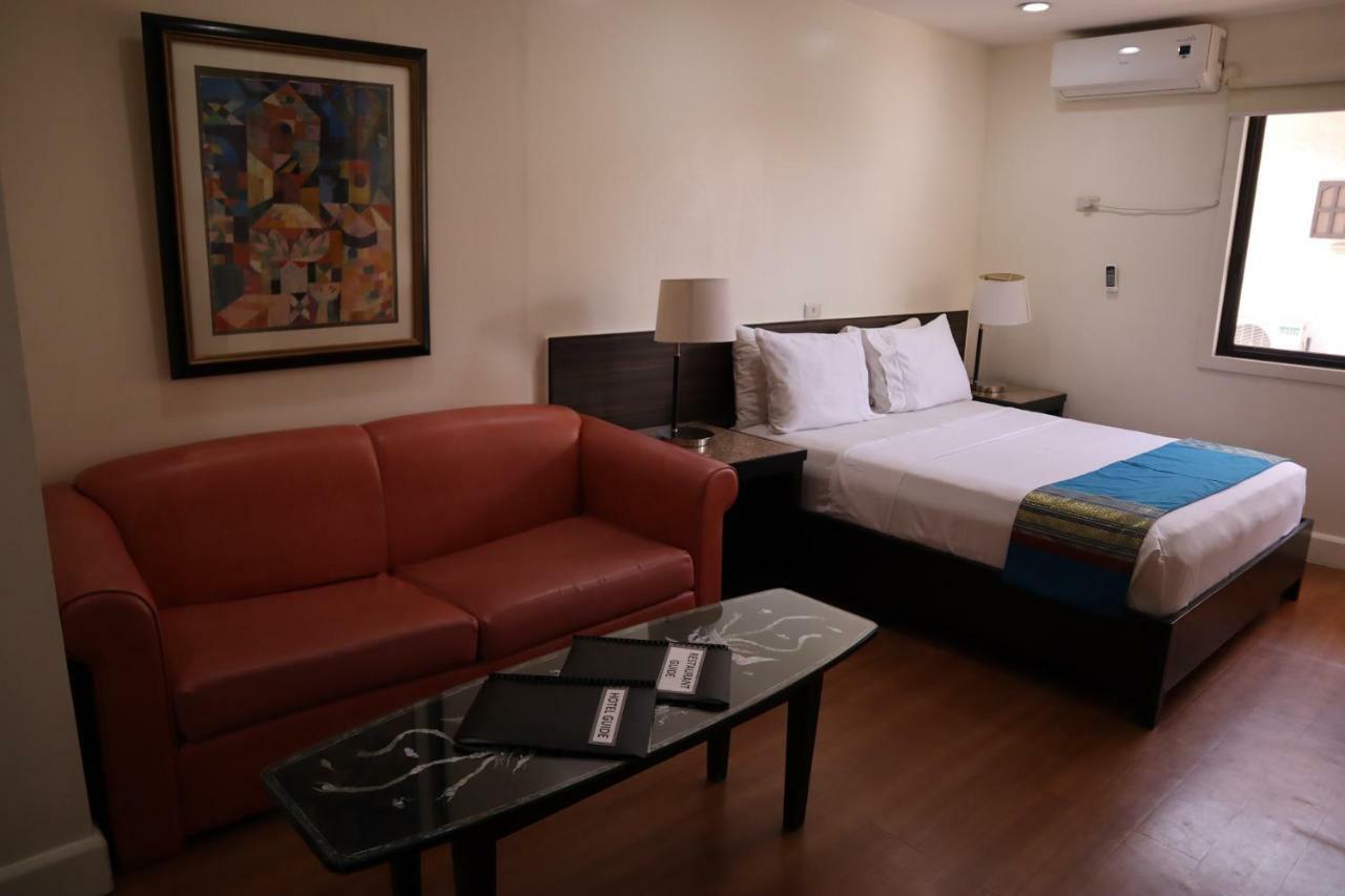 Domicilio Lorenzo Davao City Eksteriør bilde
